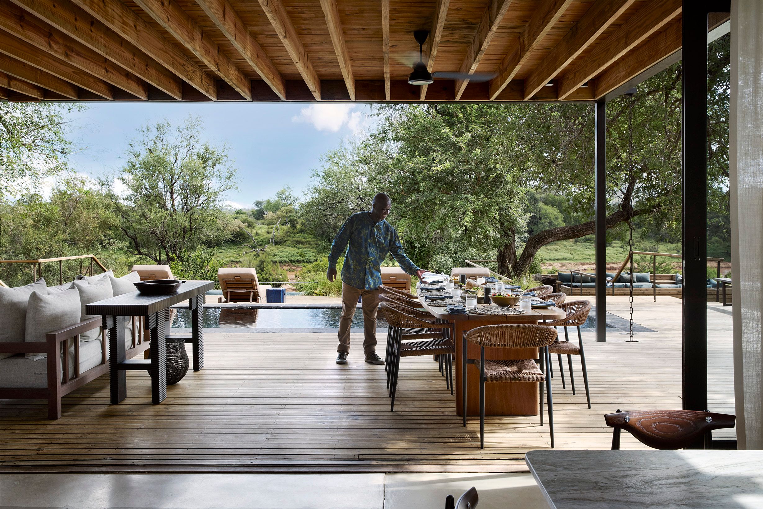 Lion Sands Fish Eagle Residence_Outside Dining_01
