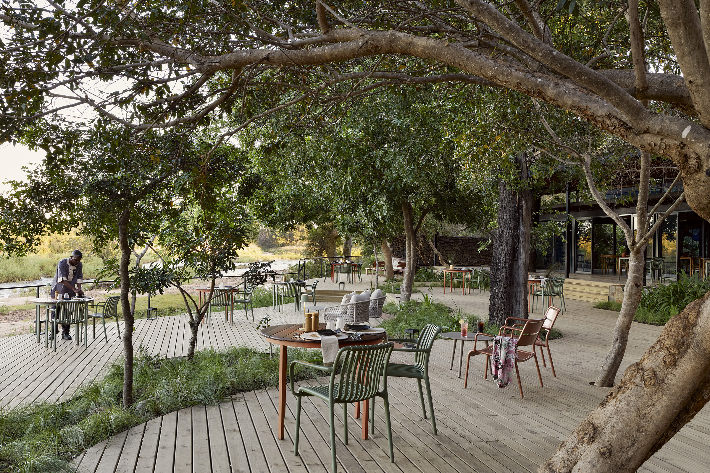 Lion Sands River Lodge_Dining Deck_11