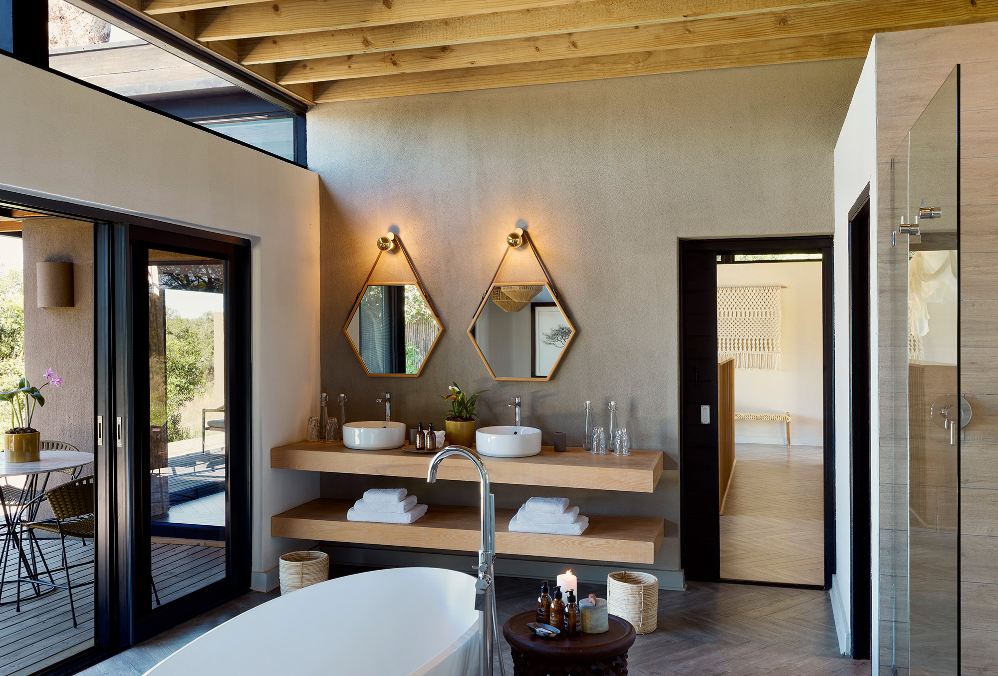 Lion Sands River Lodge_Family River Suite_ Bathroom_01