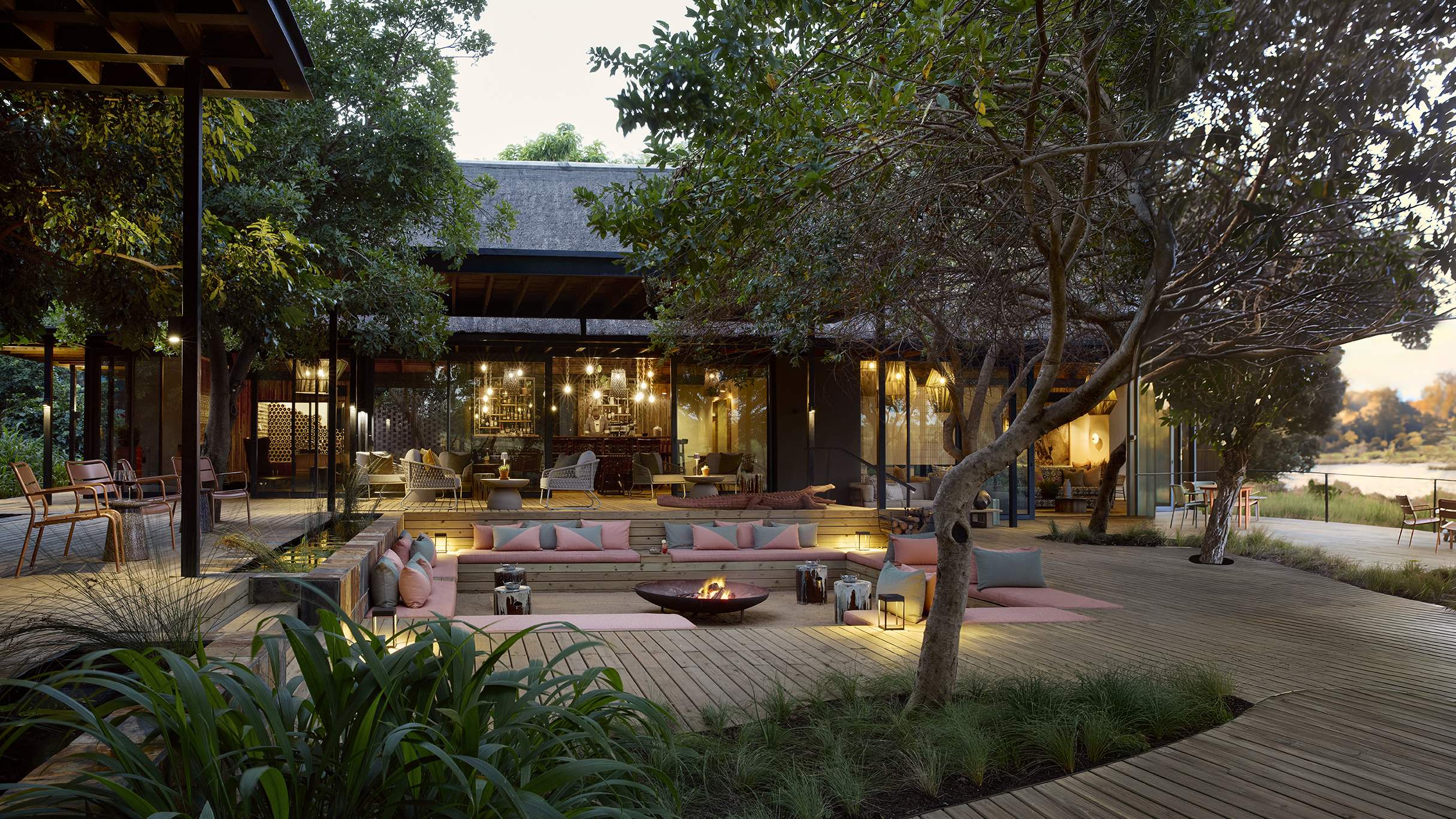 Lion Sands River Lodge_Main Deck_01
