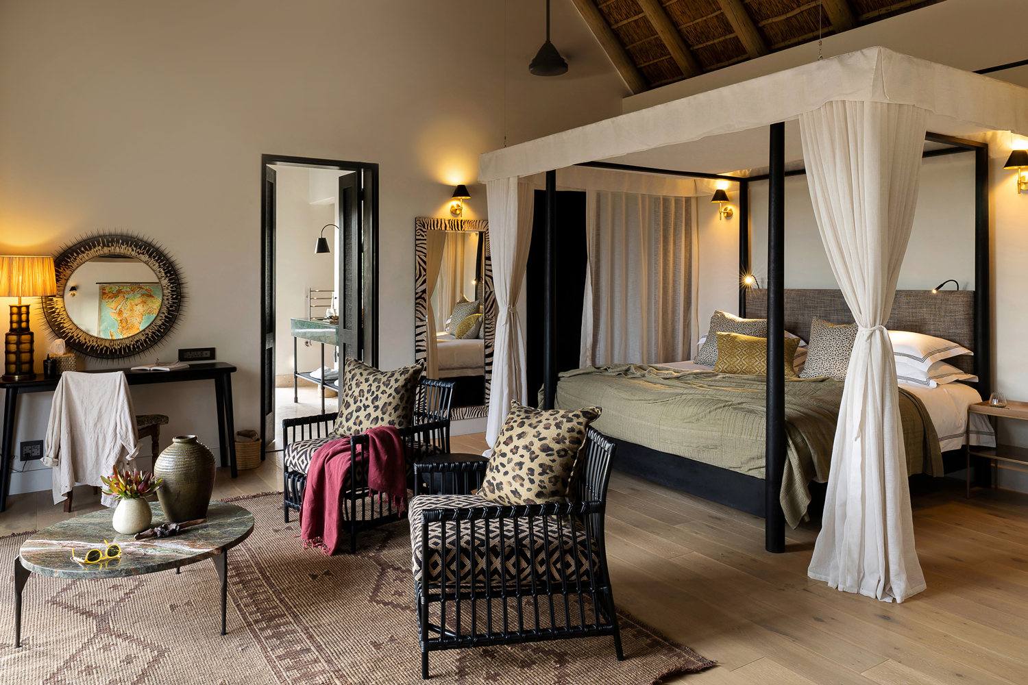 Monwana-Suite-Bedroom