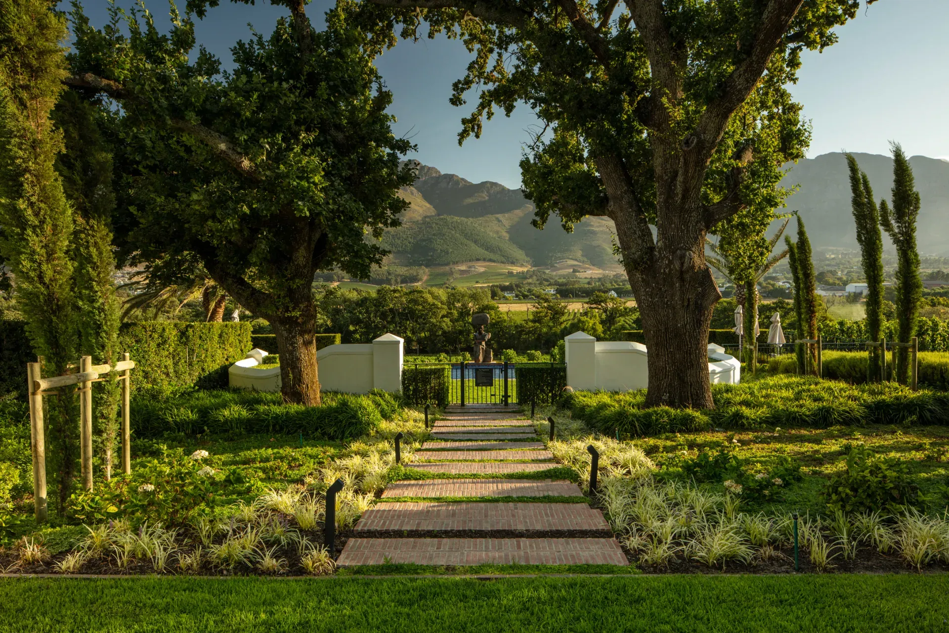 Travel to Franschhoek - Wine Country Arrival